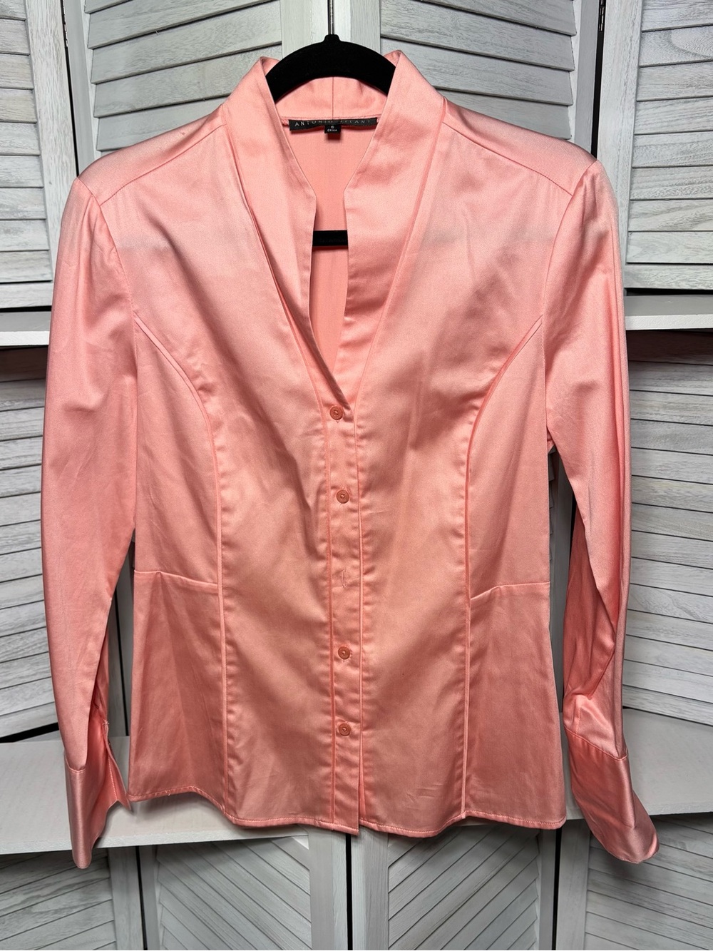 Antonio Melani Peach Satin V-Neck Button Down Blouse - Size Small